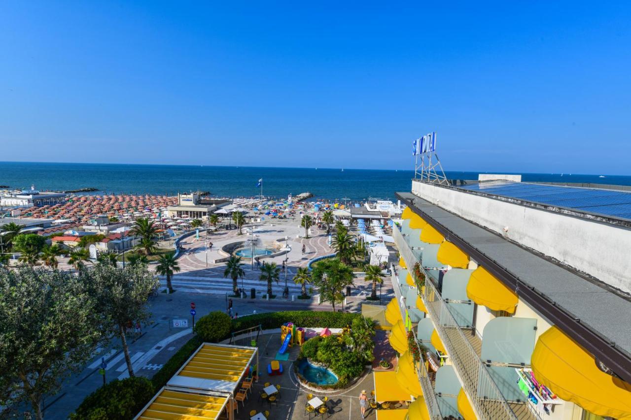 Savoia Hotel Мізано-Адріатіко Екстер'єр фото